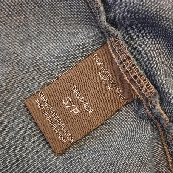 Denim shirt🧥 - Picture 5 of 6